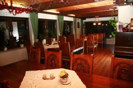 Hotel Waldterrasse Rengsdorf エクステリア 写真